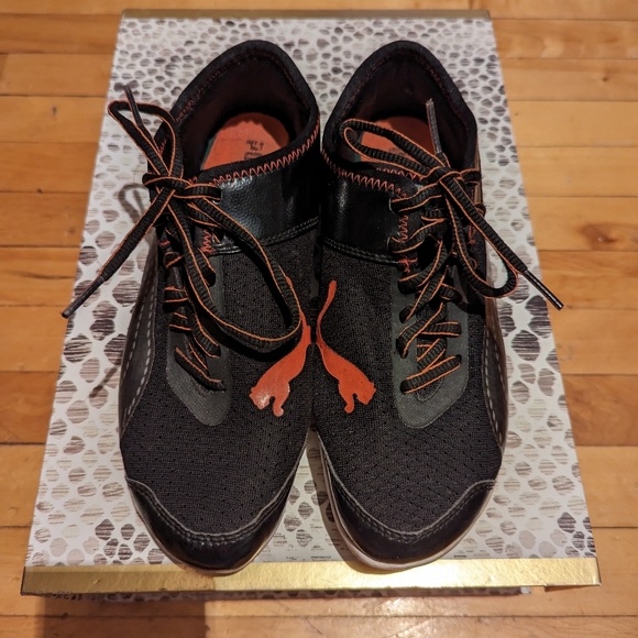 Puma shoes - Picture 2 of 4